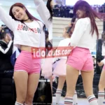 Momoland Yeonwoo BBoombBoom street performance pink shorts sweet smile butt