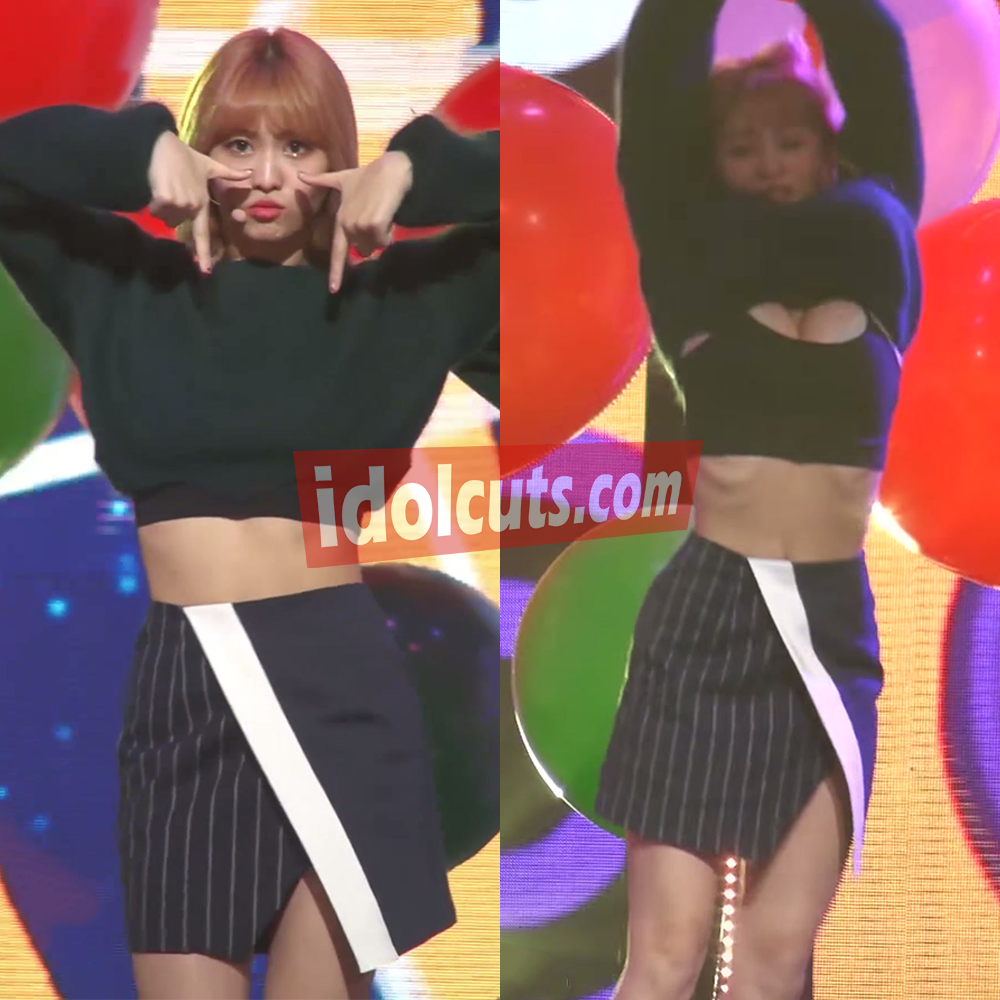 TWICE Momo TT 舞台 伸手起跳 上衣弹开 胸线 黑内衣边缘 险露 直拍